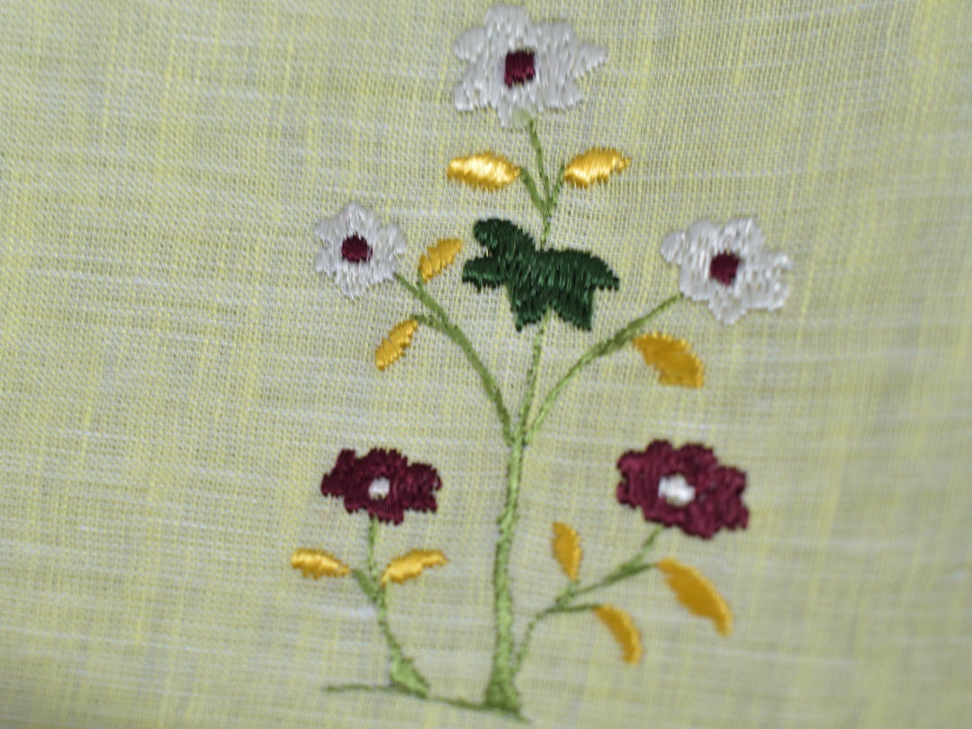Chamba Rumal - White Daisies